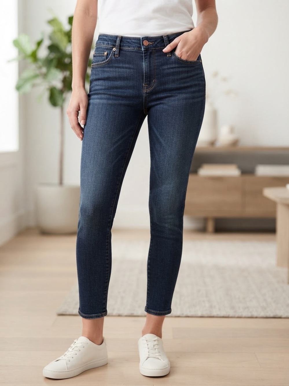 GAP Women’s Dark Blue High-Rise Skinny Jeans